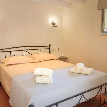 Holiday home Limni House